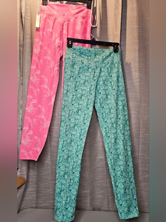 Buffbunny Collection Pants - 2 Pair New BuffBunny Legacy Leggings Fresh & Essential Print Large